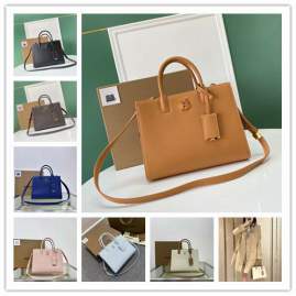 Picture of Burberry Handbags _SKUfw174933243fw